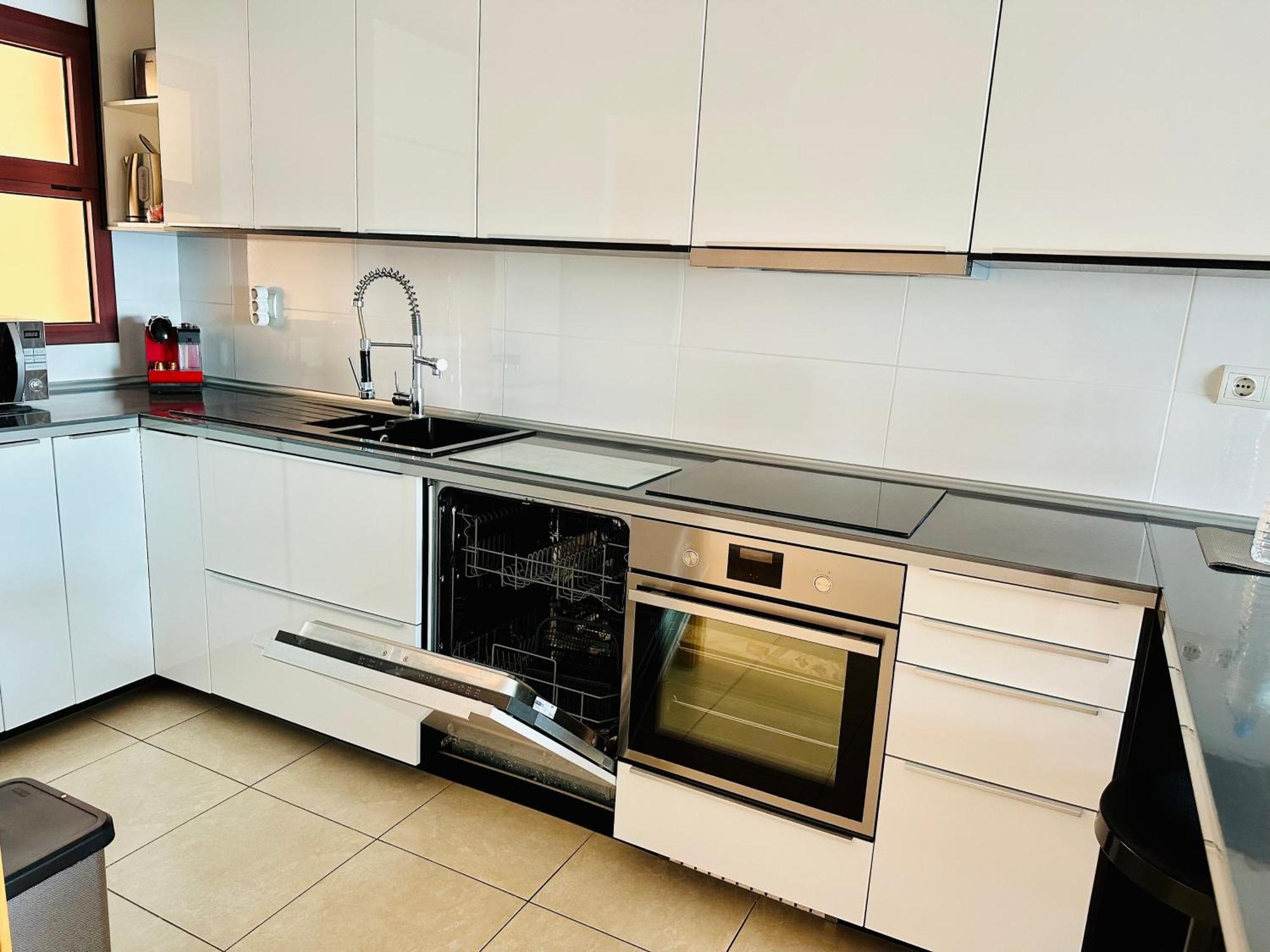 Su Eminencia - Sea View Apartment With Modern Comforts Плая-дель-Кура Экстерьер фото
